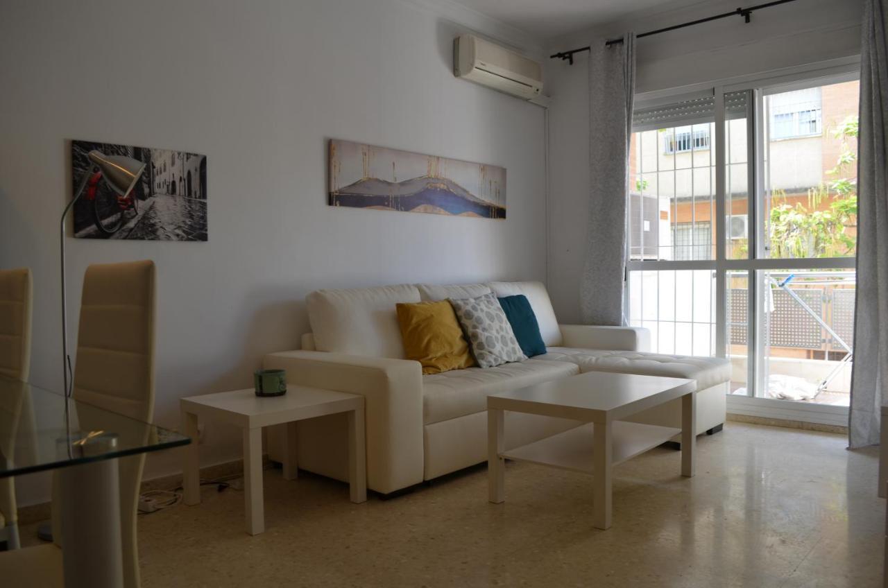 Apartamento Reformado Parking Gratis Apartment Seville Exterior photo