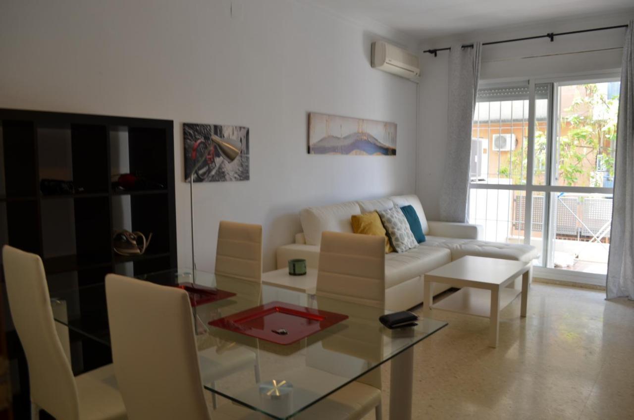 Apartamento Reformado Parking Gratis Apartment Seville Exterior photo