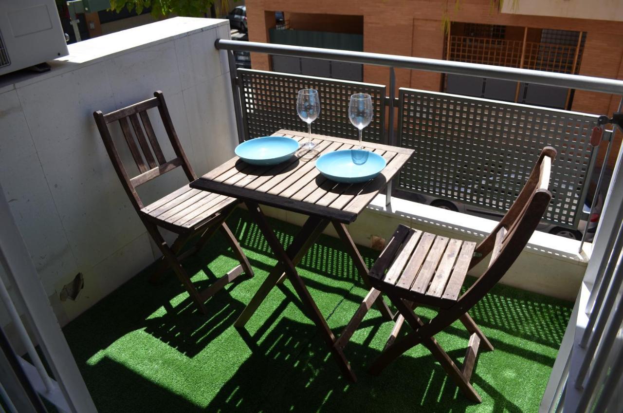 Apartamento Reformado Parking Gratis Apartment Seville Exterior photo